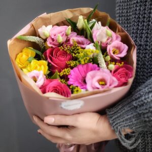 Buchet alegerea floristului