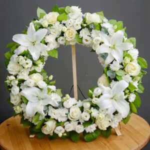 Coroană 65cm albă